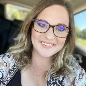 Meet your Posher, Christy